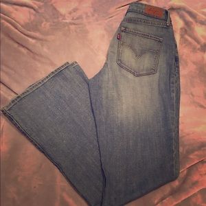 Levi’s Bold Curve Jeans
